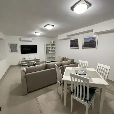 Fors Downtown Lux Daire *