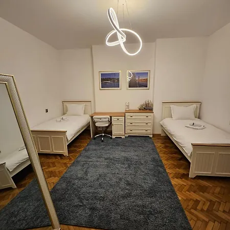 Fors Downtown Lux Daire